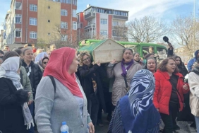 Eyüpsultan’da eşi tarafından silahla vurularak öldürülen kadın son yolculuğuna uğurlandı