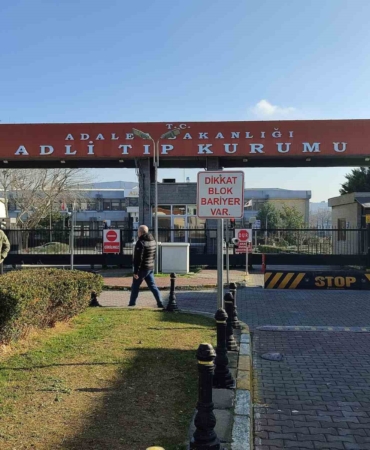 Eyüpsultan’da kazada hayatını kaybeden 2 kişinin cenazeleri Adli Tıp Kurumu’ndan alındı