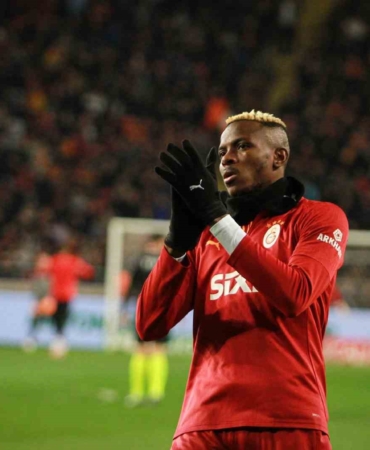 Galatasaray’da tek değişiklik