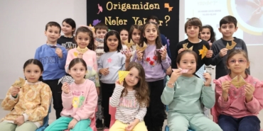 Gebzeli anne ve çocuklar origami atölyesine katıldı