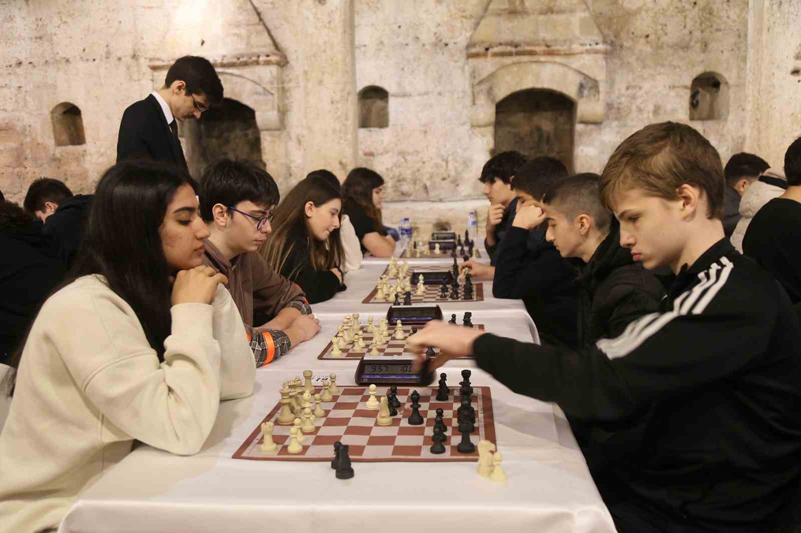 Genç satranççılar tarihi Büyükçekmece’de yarıştı