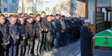 Gözyaşları arasında son yolculuğuna uğurlandı