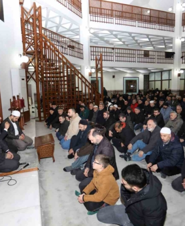 İnegöl’de 3 aylar sabah namazı buluşmalarıyla karşılandı