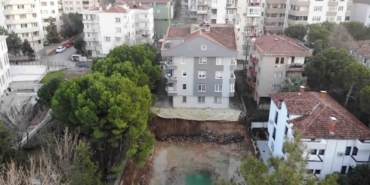 İnşaat alanında heyelan oldu, bina kaydı, vatandaşlar korku dolu anlar yaşadı