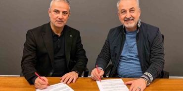 İsmail Kartal, İran ekibi ile Persepolis ile sözleşme imzaladı