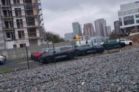 İstanbul’da lüks araçlar suya gömüldü