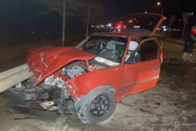 İzmit’te 3 araçlı zincirleme trafik kazası: 4 yaralı