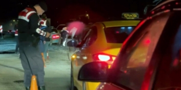 Jandarma trafikte göz açtırmıyor: 967 araç ve 205 sürücü trafikten men edildi