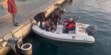 Kadıköy’de denize düşen alkollü olduğu iddia edilen vatandaştan ilginç cevap: "Allah beni boğmuyor”