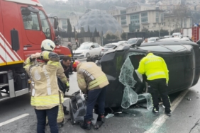 Kağıthane’de fenalaşan sürücü kaza yaptı