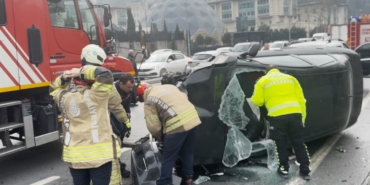 Kağıthane’de fenalaşan sürücü kaza yaptı