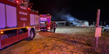 Karasu sahildeki işletme alev topuna döndü