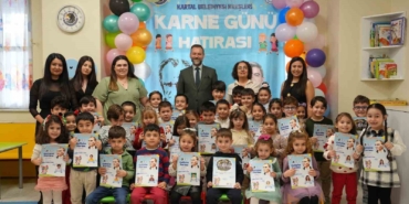 Kartal Belediyesi kreşlerinde karne heyecanı