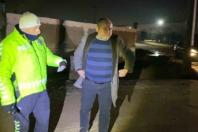 Kendi yaptığı kazayı kayda alıp spiker gibi anlattı