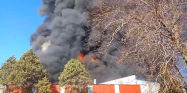 Kırklareli’nde fabrikada yangın: Dumanlar gökyüzünü kapladı