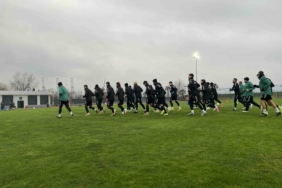 Kocaelispor’un yeni transferi Samet Yalçın ilk idmanına çıktı
