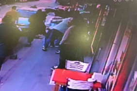 Magandanın böylesi görülmedi: Motosiklette hem kendini hem arkadaşını vurdu