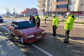 Malkara polisi uygulamada vatandaşların yeni yılını kutladı
