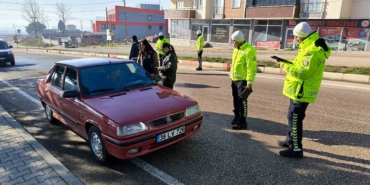 Malkara polisi uygulamada vatandaşların yeni yılını kutladı