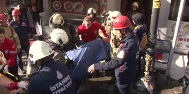 Maltepe’de çatı yangını: 1 ağır yaralı