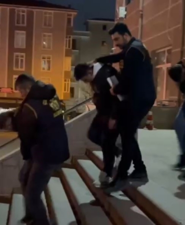Marketlerden hırsızlık yapan 3 kişi tutuklandı
