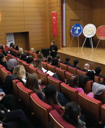 Mudanya Üniversitesi’nde yeni dünyada çocuk olmak semineri gerçekleştirildi