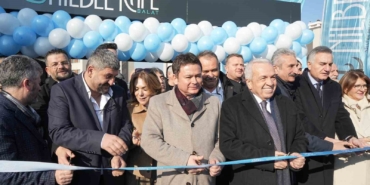 Nilüfer’in 417. parkı ve Nilbel Kafe Ahmet Yesevi Mahallesi’nde açıldı