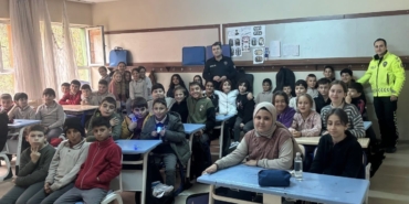 Ortaokul öğrencilerine trafik bilinci eğitimi