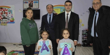 Osmaneli Kaymakamı minik öğrencilerle buluşmaya devam ediyor