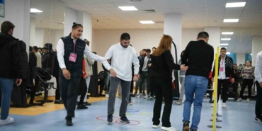 Özel bireyler, Çayırova’nın dev adamlarıyla spor yaptı