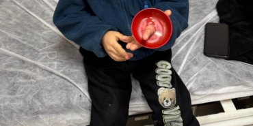 Parmağına zil çanı sıkışan çocuk için seferberlik