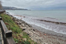 Poyraz fırtınası nedeniyle balıkçılar denize açılamadı