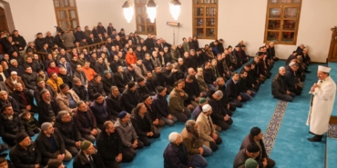 Restorasyonu tamamlanan tarihi Kara Mustafa Paşa Camii ibadete açıldı