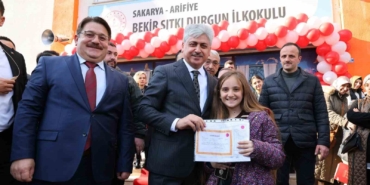 Sakarya’da 211 bin 700 öğrenci karne heyecanı yaşadı