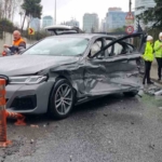 Sarıyer’de direksiyon hakimiyetini kaybeden kamyon şoförü lüks otomobile çarptı: 3 yaralı