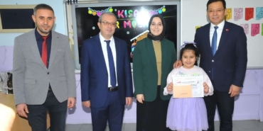 Sındırgı’da öğrenciler karne heyecanı yaşadı