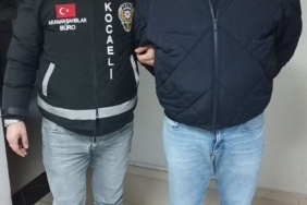 Şüphe üzerine aranan 3 kişinin üstünde uyuşturucu ele geçirildi