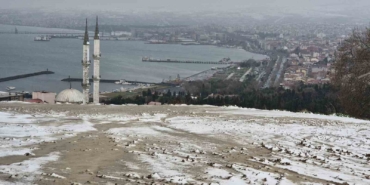 Tekirdağ’da kar yağışı, 2 farklı atmosfer yaşandı