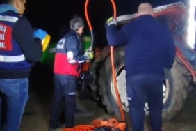 Traktör tarlaya uçtu: 1 ölü