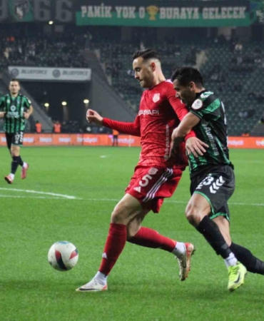 Trendyol 1. Lig: Kocaelispor: 3 - Pendikspor: 0
