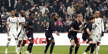 Trendyol Süper Lig: Beşiktaş: 0 - Samsunspor: 0 (İlk yarı)