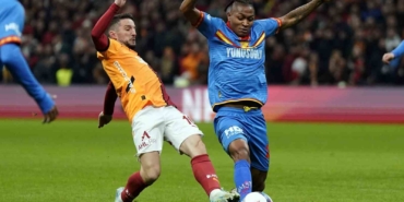 Trendyol Süper Lig: Galatasaray: 1 - Göztepe: 1 (İlk yarı)