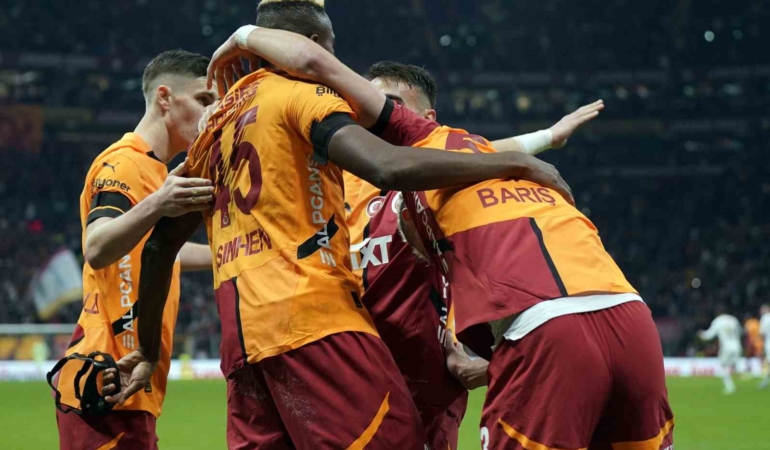 Trendyol Süper Lig: Galatasaray: 1 - Konyaspor: 0 (İlk yarı)