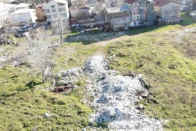 Tuzla’da moloz dağları ve su birikintileri halkın sağlığını tehdit ediyor