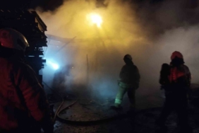 Tuzla’da palet imalathanesinde yangın