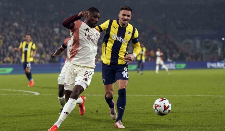 UEFA Avrupa Ligi: Fenerbahçe: 0 - Lyon: 0 (İlk yarı)