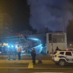 Ümraniye’de akaryakıt istasyonunun marketinde yangın