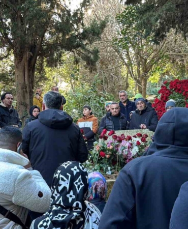 Usta sanatçı Ferdi Tayfur’un sevenleri kabrine akın etti