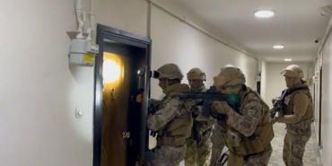 Uyuşturucu tacirlerinin yeni yöntemi polislerin gözünden kaçmadı: Kargo ile teslim ediyorlarmış