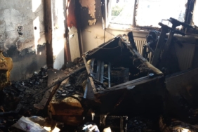 Yangın daireyi kullanılamaz hale getirdi